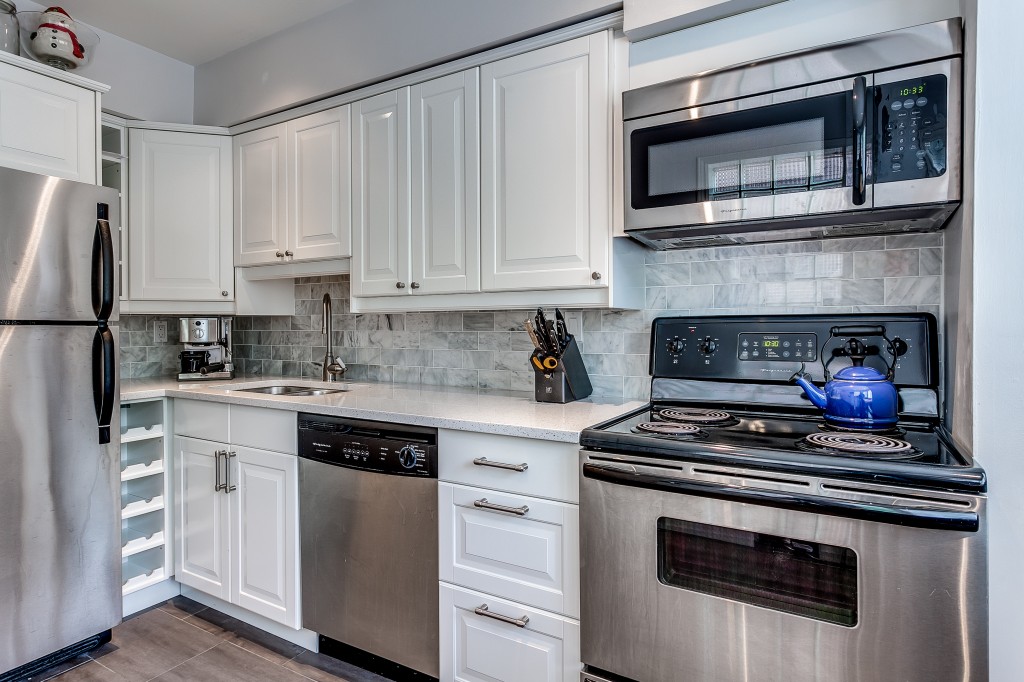 4 Shank St Unit D-8MP-12